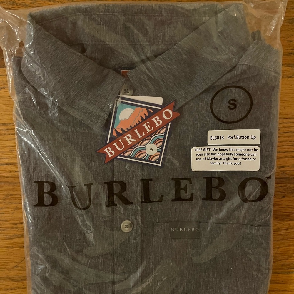Burlebo Performance Button Up size small